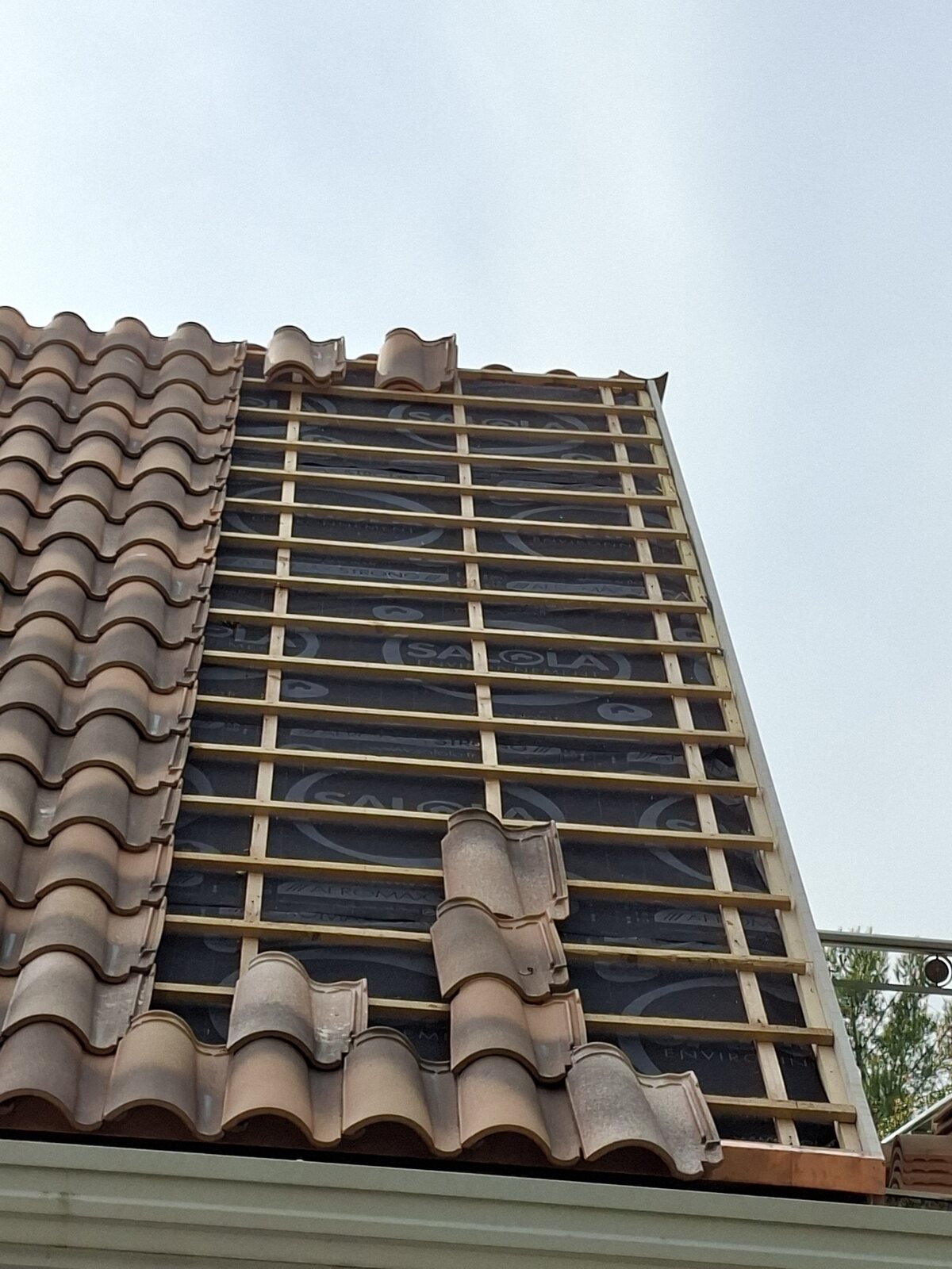 Travaux de couverture et finition de toiture
